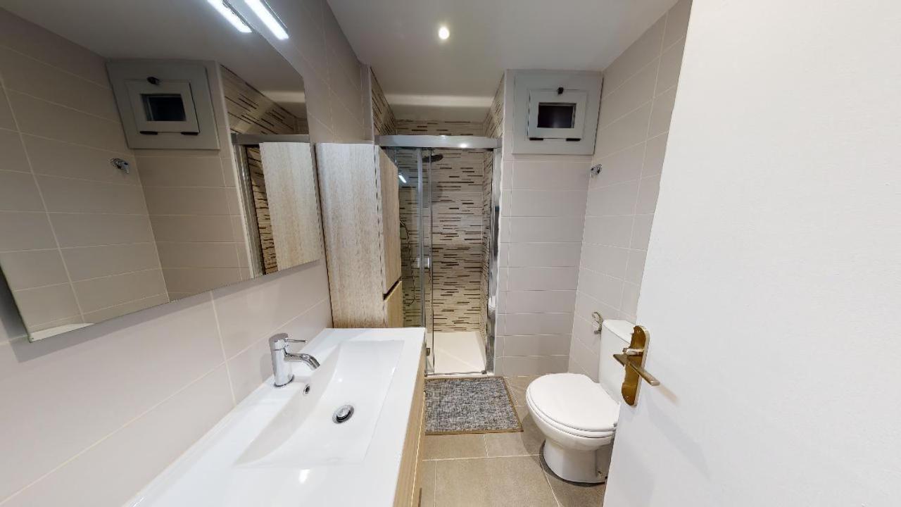 Ferienwohnung Atico Con Vista Mar. 50 M De La Playa - Casa Nova 13 Roses Exterior foto