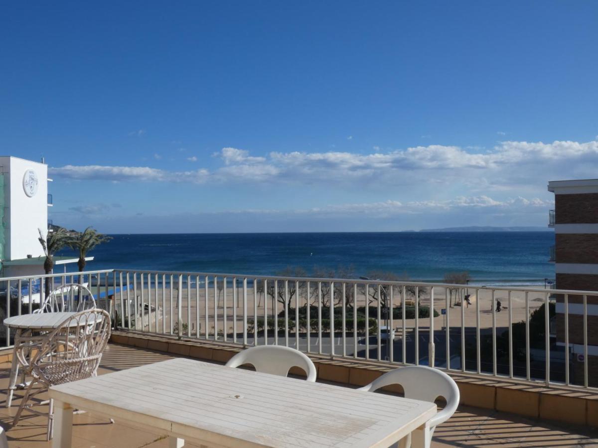 Ferienwohnung Atico Con Vista Mar. 50 M De La Playa - Casa Nova 13 Roses Exterior foto